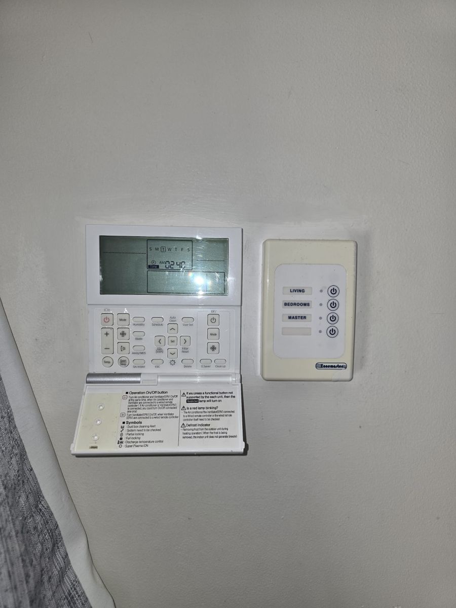 Ducted system controls with zoning